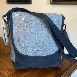 Keen Gray and Black Messenger Bag 🆕